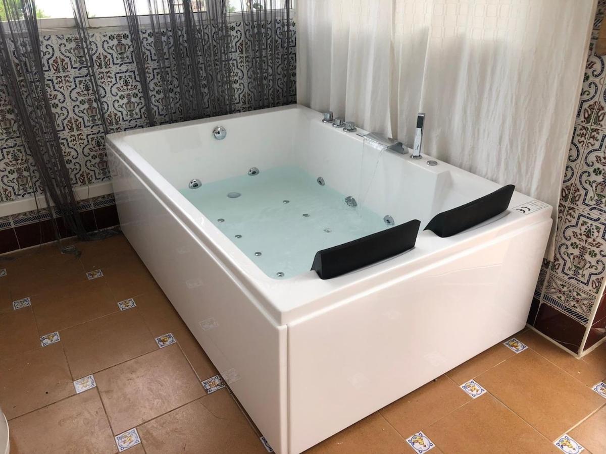 Lightbooking Chiclana Jacuzzi Y Piscina Privada Chiclana de la Frontera Exterior photo